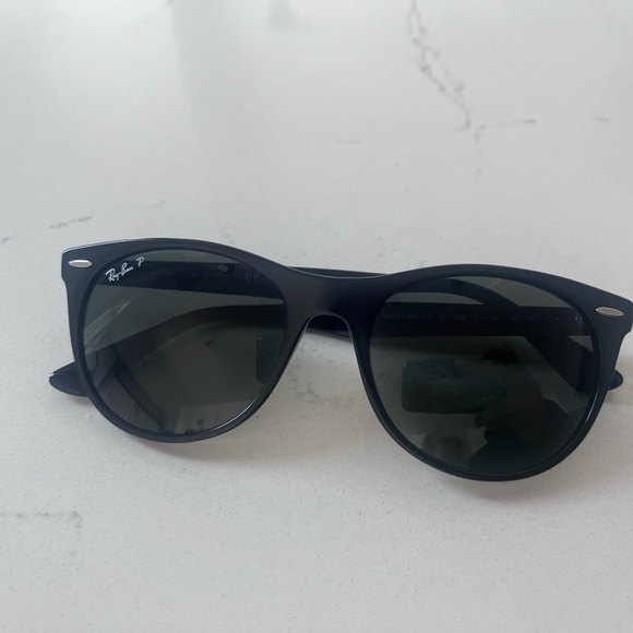 Ray-Ban Black Sunglasses